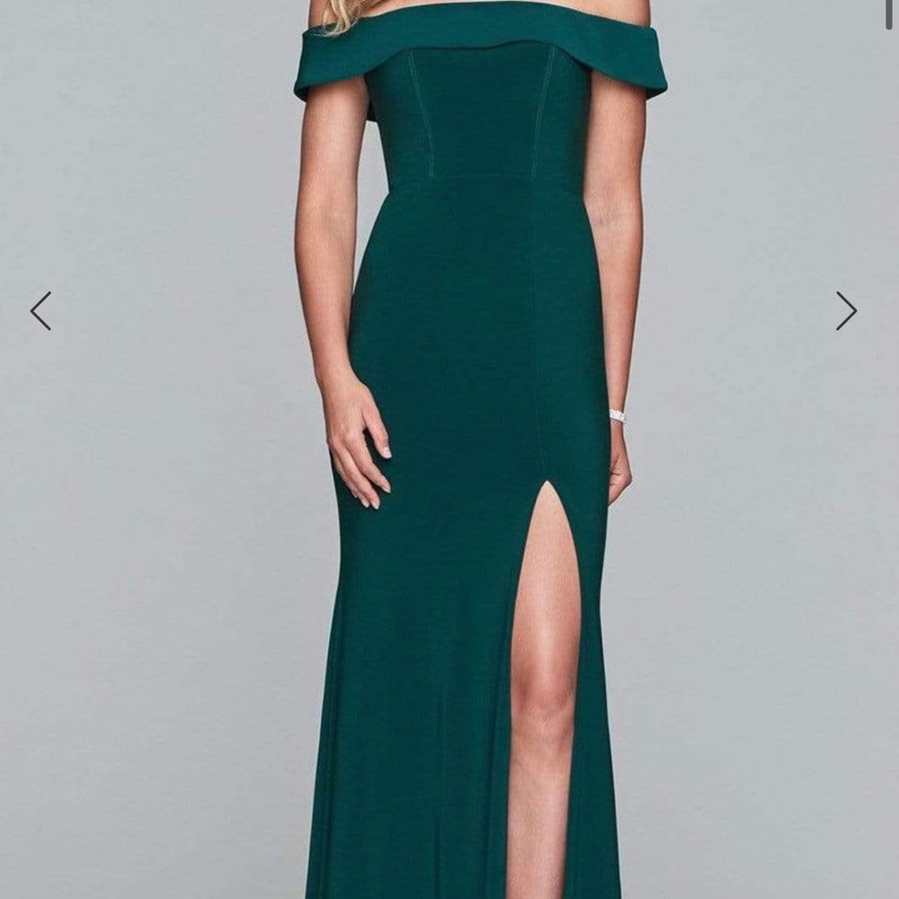 Faviana 9441 - Off-Shoulder Jersey Evening Gown